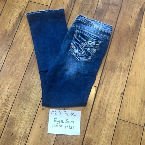 Stylish Blue Distressed Women Jeans - Picture 8 of 8
